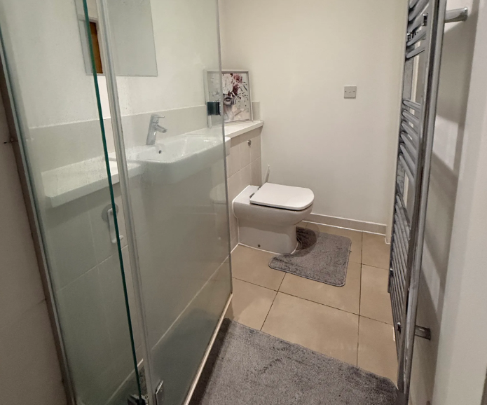 Ensuite Room – Greenwich – Babbage Point, SE10 9FA