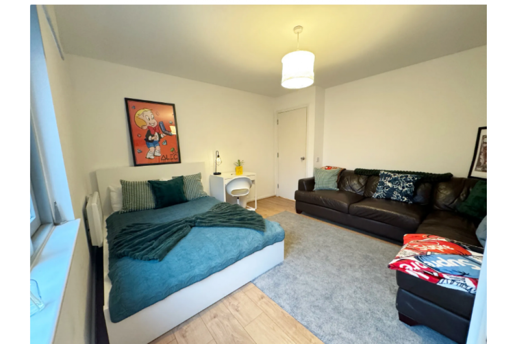 Spacious Double Room in Canary Wharf – Blackwall Way, E14 9QU