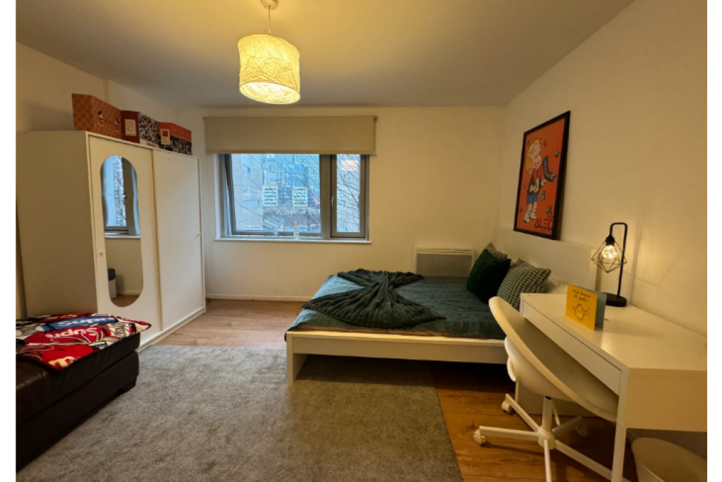 Spacious Double Room in Canary Wharf – Blackwall Way, E14 9QU