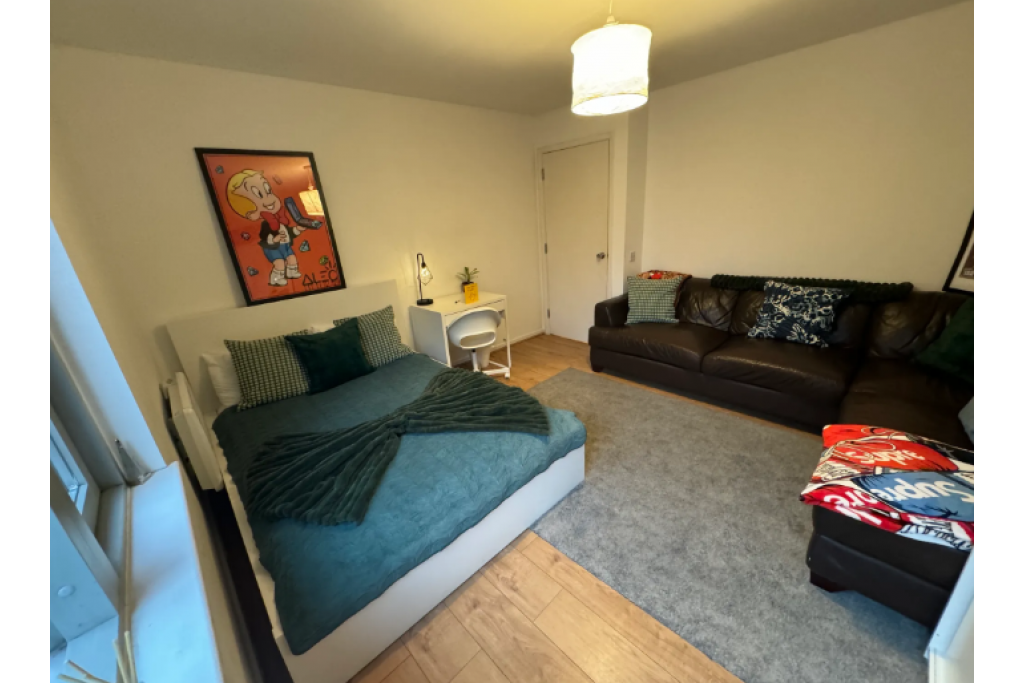 Spacious Double Room in Canary Wharf – Blackwall Way, E14 9QU