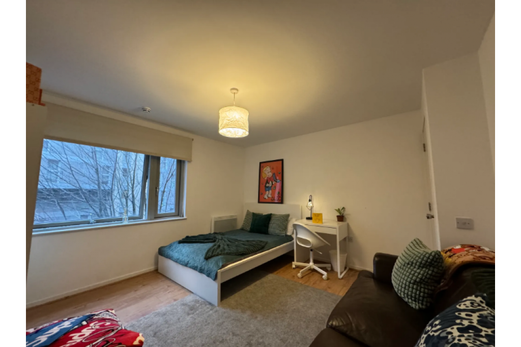 Spacious Double Room in Canary Wharf – Blackwall Way, E14 9QU