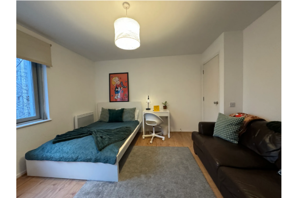 Spacious Double Room in Canary Wharf – Blackwall Way, E14 9QU