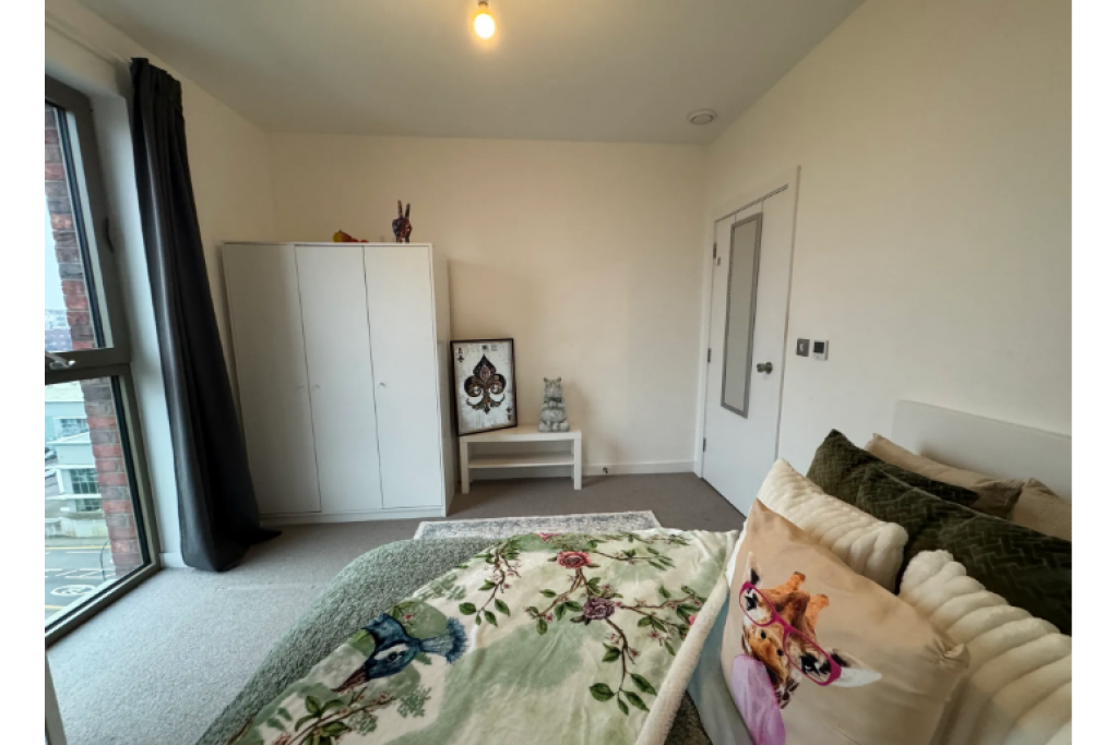 Bright Double Room with Excellent Transport Links – Near River, Tiller House, E6 7AF