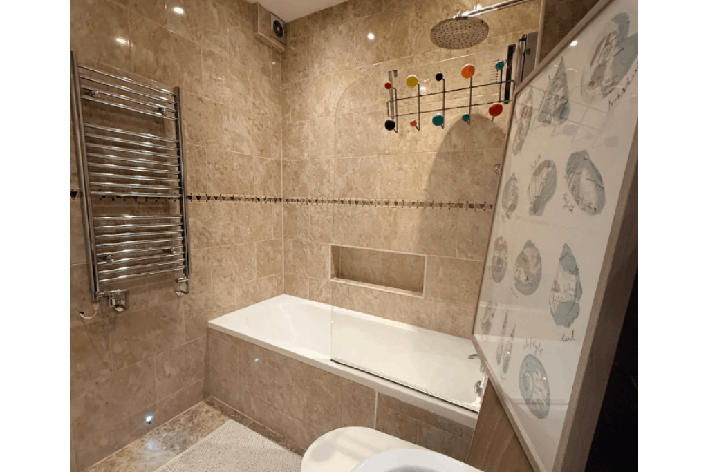 Spacious Top Floor Room with Private Terrace and Skyline Views – Moseley Row, SE10
