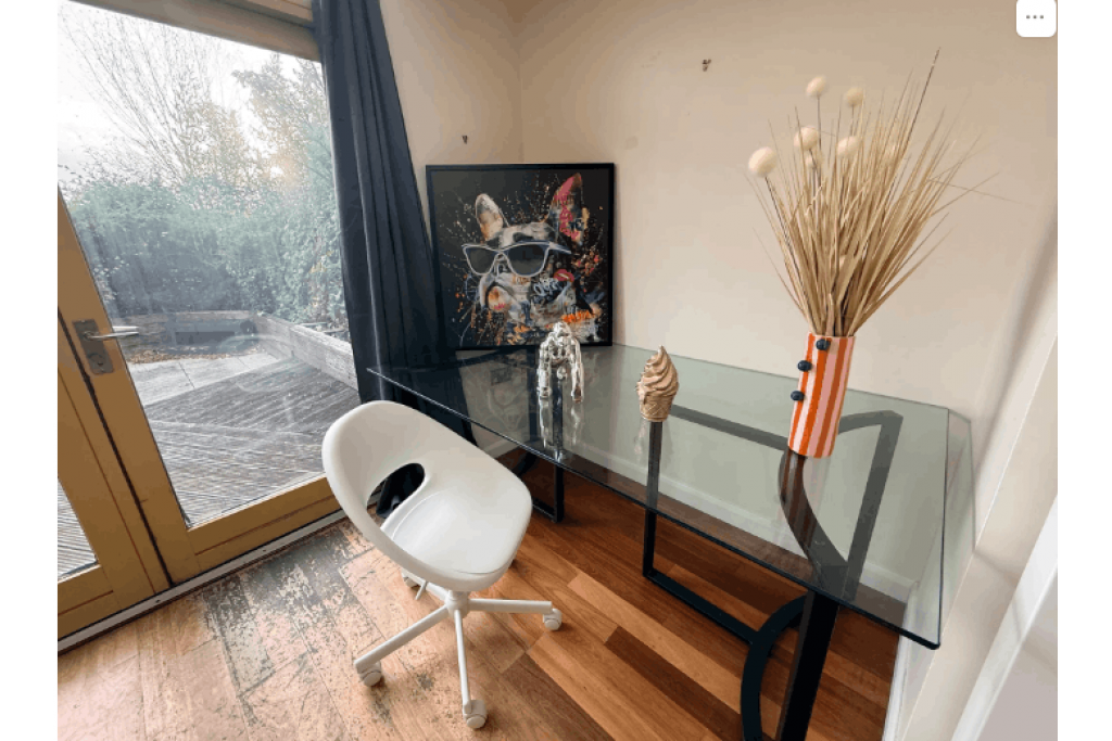Spacious Top Floor Room with Private Terrace and Skyline Views – Moseley Row, SE10