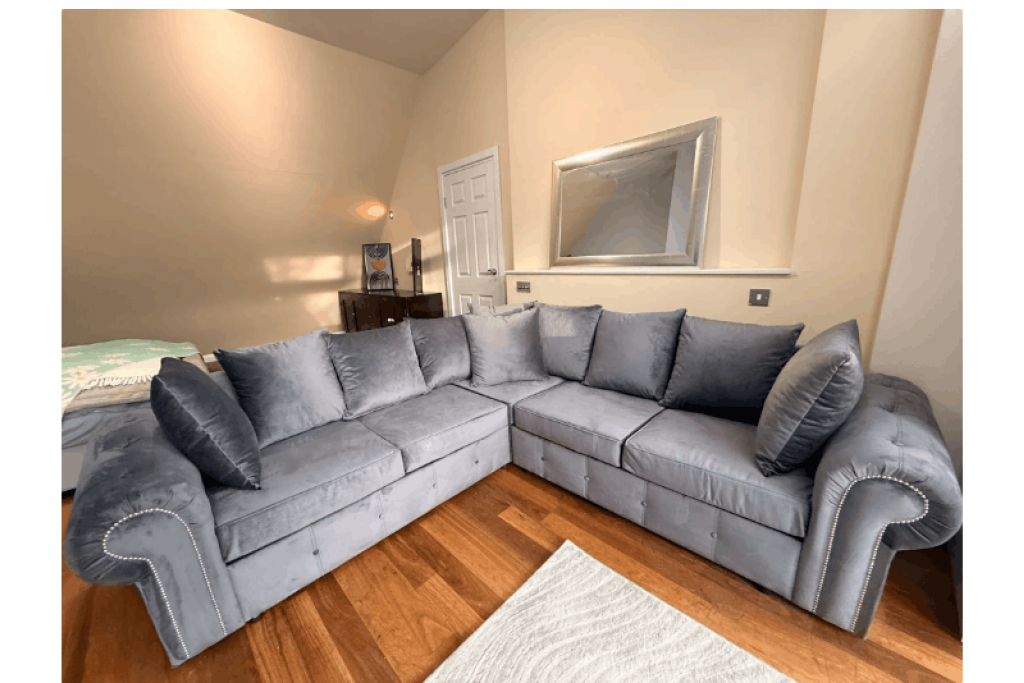 Spacious Top Floor Room with Private Terrace and Skyline Views – Moseley Row, SE10