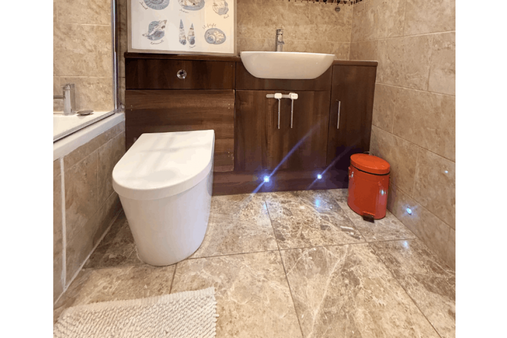 Spacious Top Floor Room with Private Terrace and Skyline Views – Moseley Row, SE10