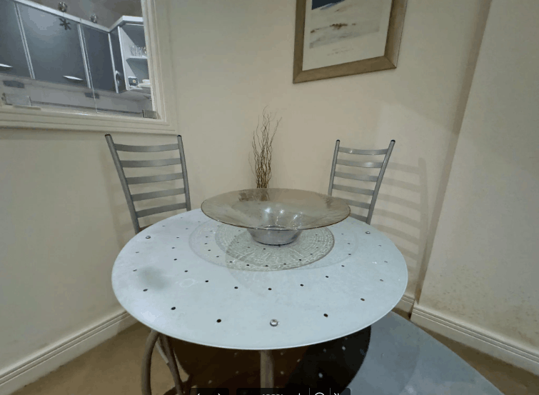 Bright Room in Riverside Flat with Concierge and 24/7 Security – Settlers Court, E14