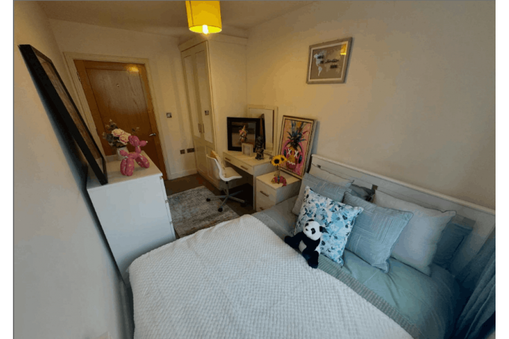 Bright Room in Riverside Flat with Concierge and 24/7 Security – Settlers Court, E14