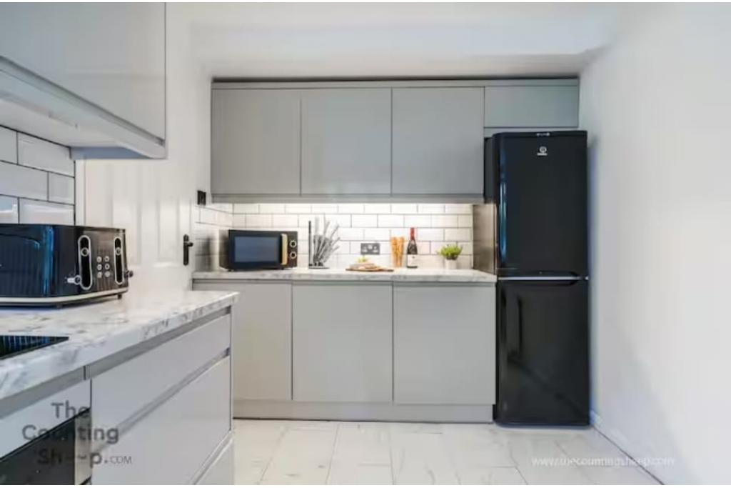 Heathrow Investment Portfolio – 5 × 1-Bed New Build Apartments – Harlington UB3