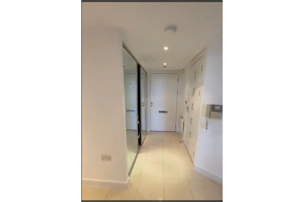 River-Facing 3-Bed Luxury Apartment – Chelsea Bridge Wharf SW11