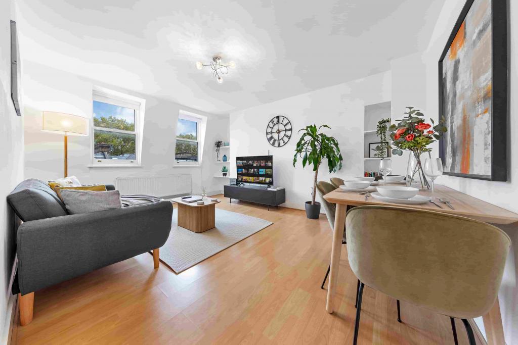 Boutique Greenwich Portfolio – 3 High-Spec Apartments (Zone 2) with Terrace