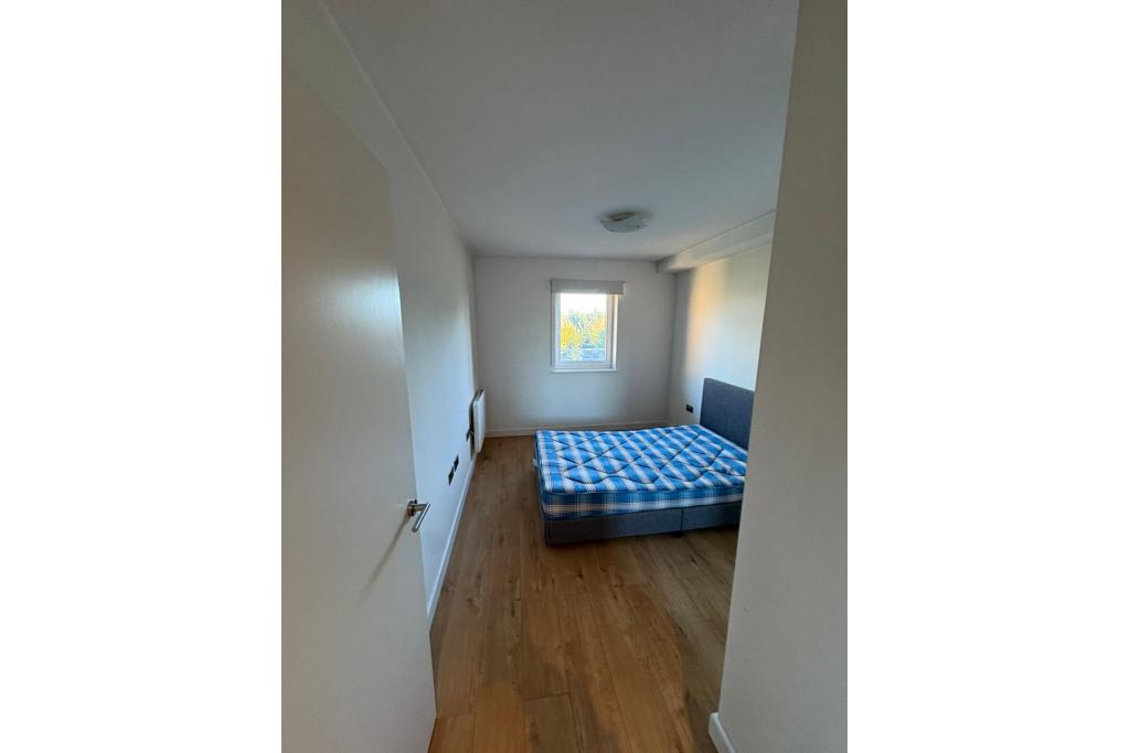 West London Portfolio – 16 Apartment Block with Penthouse Units – South Ealing W5