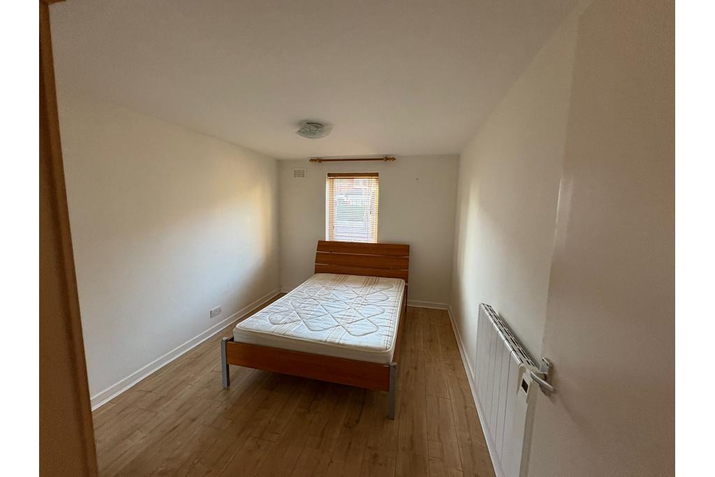 West London Portfolio – 16 Apartment Block with Penthouse Units – South Ealing W5