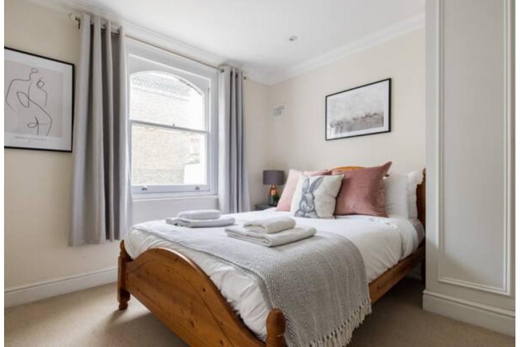 Prime Paddington Serviced Apartments – 2 × 1-Bed Units (Sleeps 4) – W2