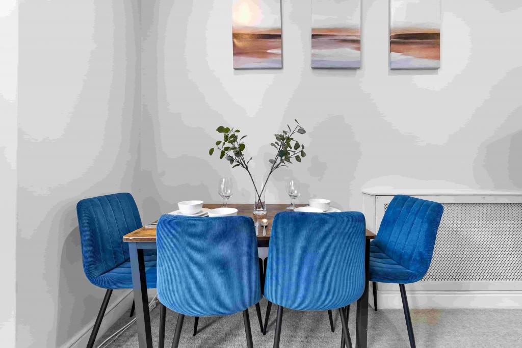 Prime Paddington Serviced Apartments – 2 × 1-Bed Units (Sleeps 4) – W2