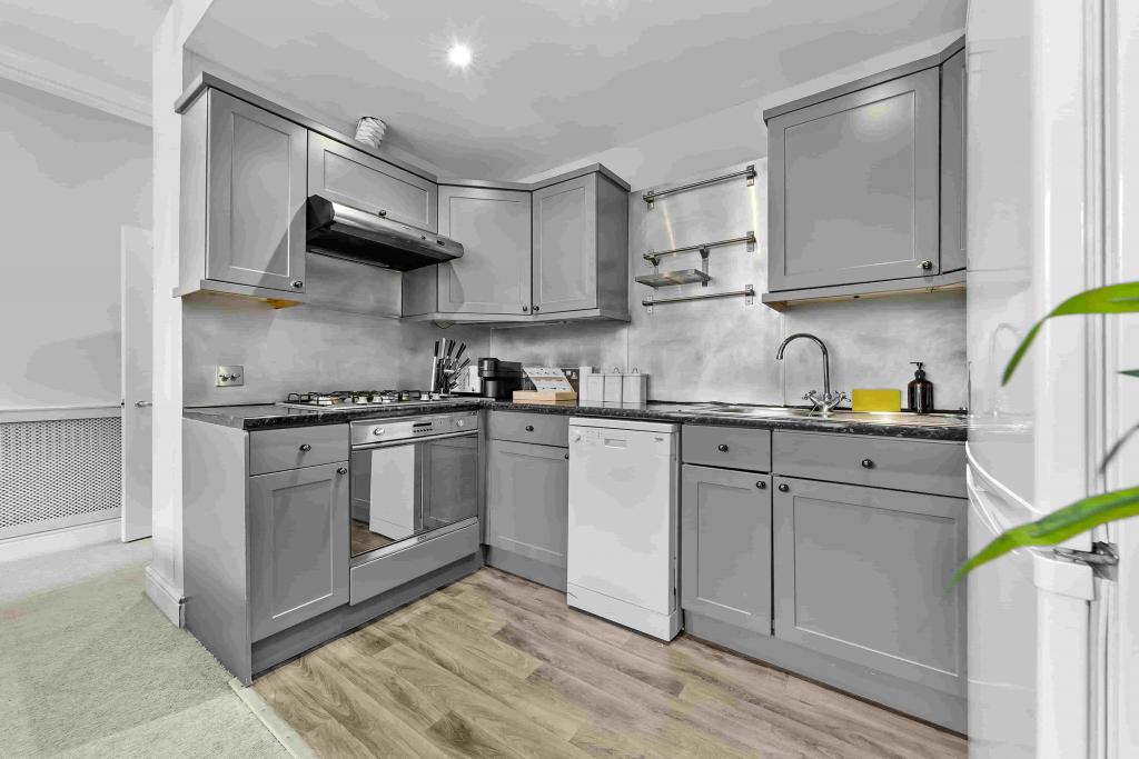 Prime Paddington Serviced Apartments – 2 × 1-Bed Units (Sleeps 4) – W2