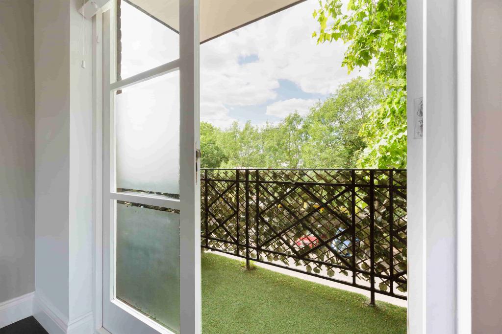Brixton R2SA Opportunity – 2 × 2-Bed Apartments with Private Entrance – SE24