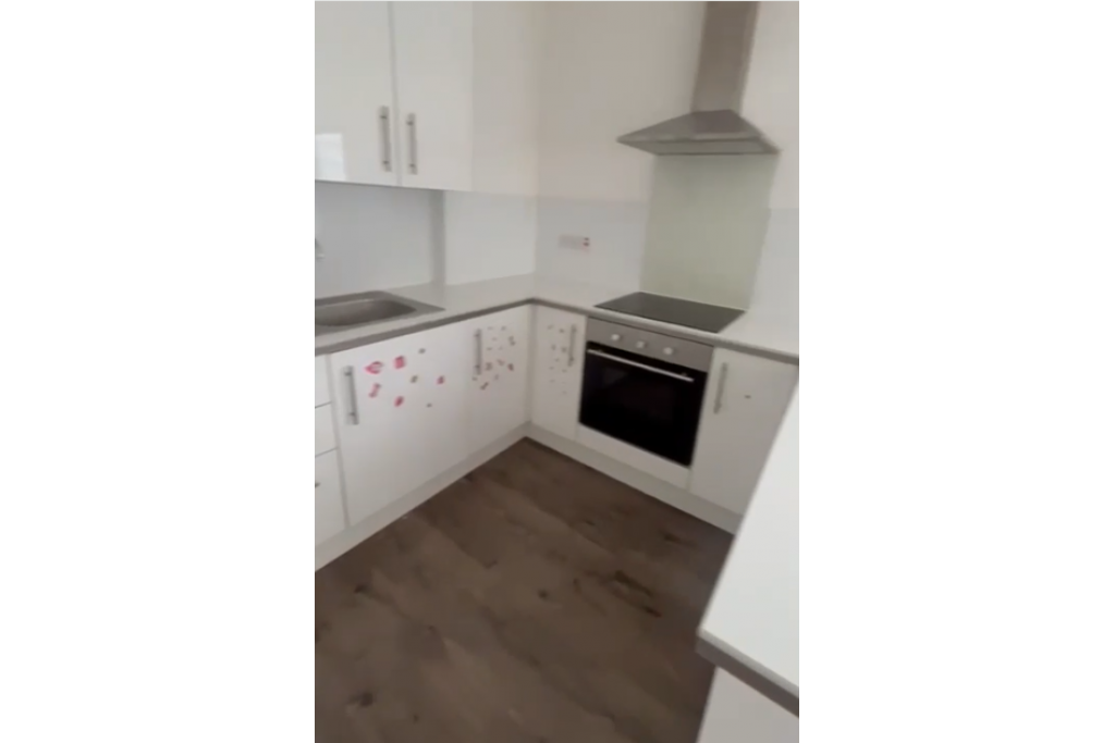 Central Croydon, London – Multi-Unit R2R & Serviced Accommodation Opportunity