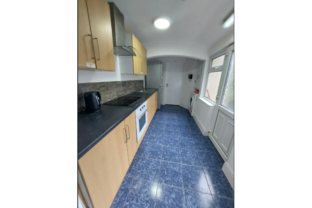 Sandwell B66 – Licensed 5 Bed HMO Opportunity for Supported Living & Social Housing Providers