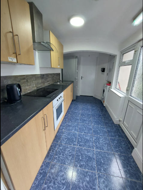 Sandwell B66 – Licensed 5 Bed HMO Opportunity for Supported Living & Social Housing Providers