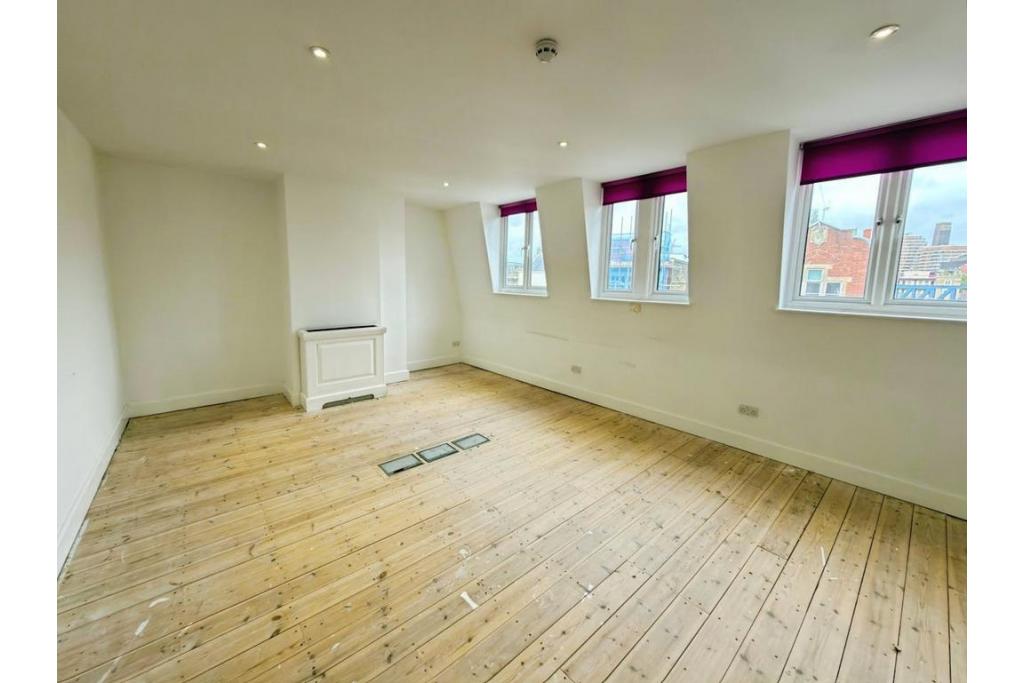 101 Borough High Street – Grade II-Listed Office Building in Southbank East, London SE1