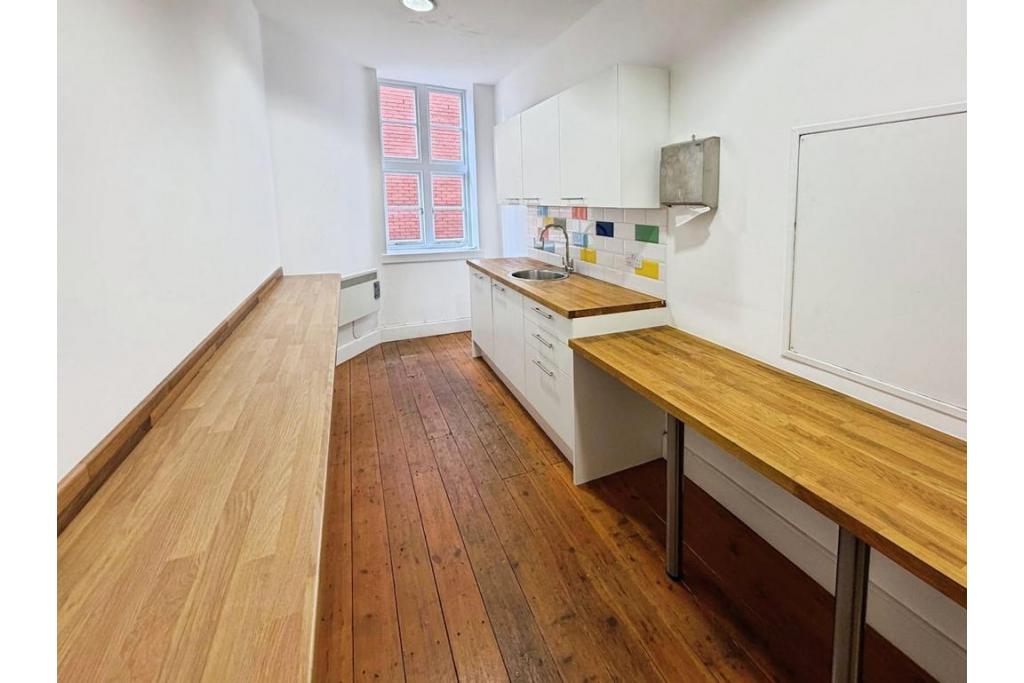 101 Borough High Street – Grade II-Listed Office Building in Southbank East, London SE1