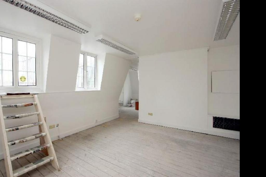 101 Borough High Street – Grade II-Listed Office Building in Southbank East, London SE1