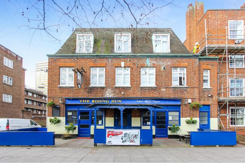 98 Harper Road – The Rising Sun, Bar/Nightclub, London SE1