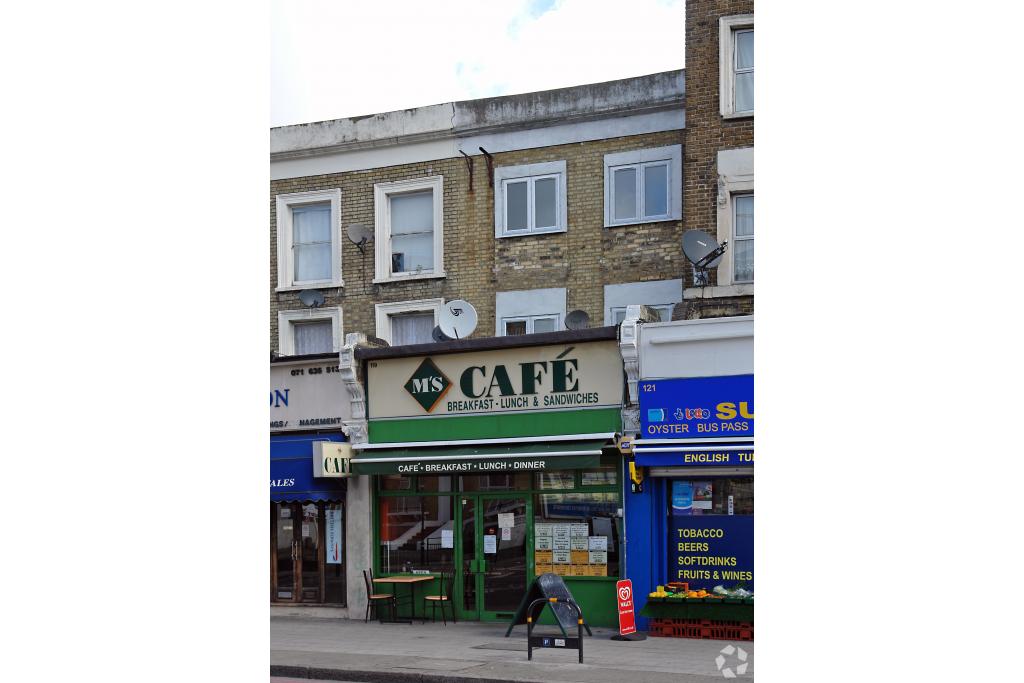 119 Queens Road, London SE15 – Retail Shopfront