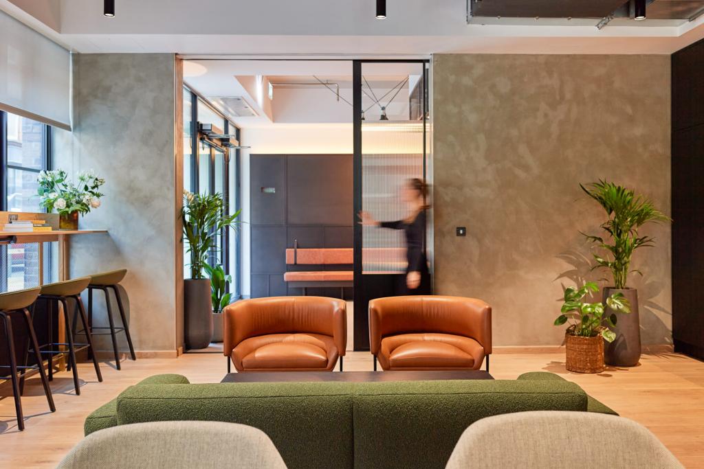 97 Vauxhall Walk - The Coade Office