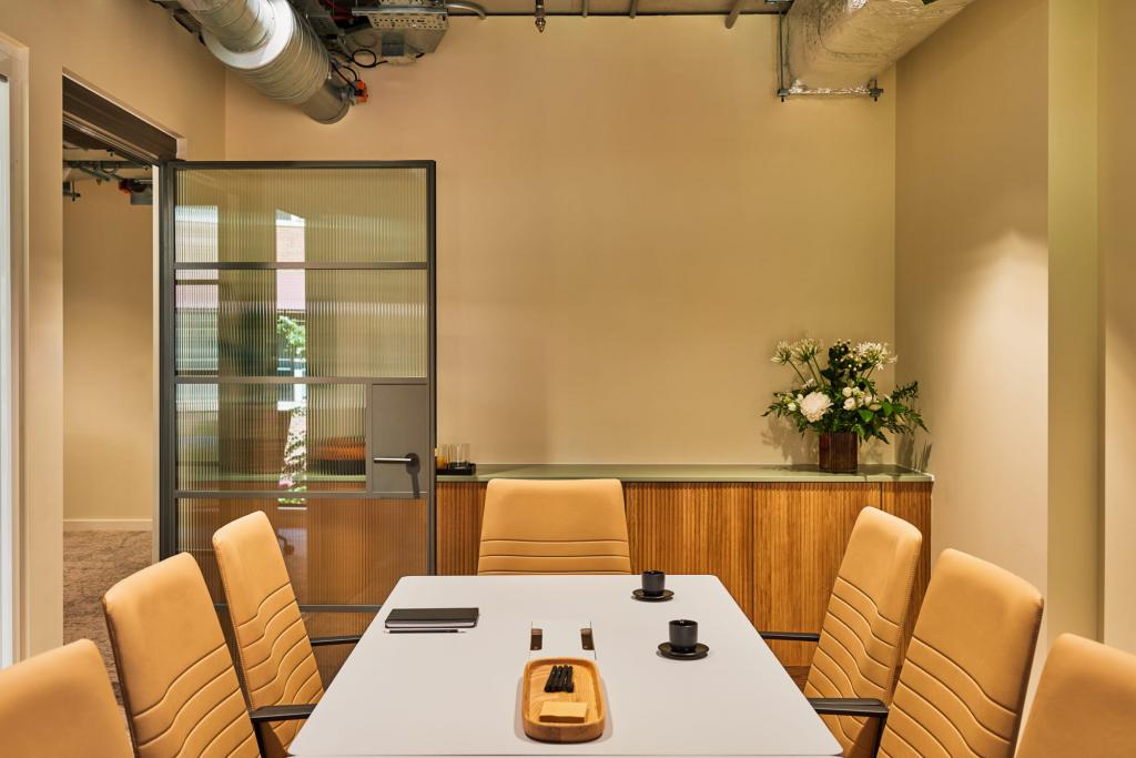 97 Vauxhall Walk - The Coade Office