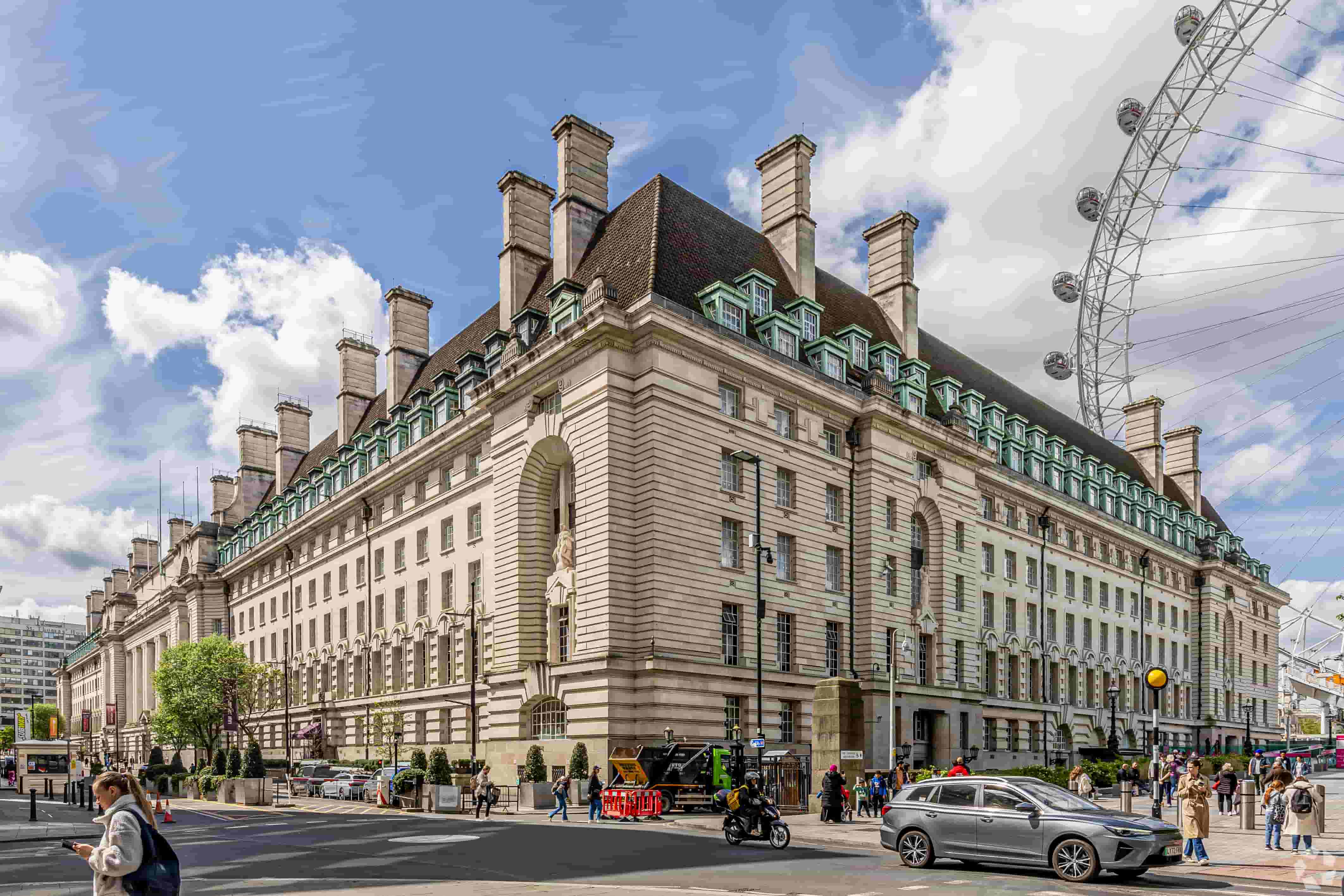 Westminster Bridge Road - County Hall Office Building