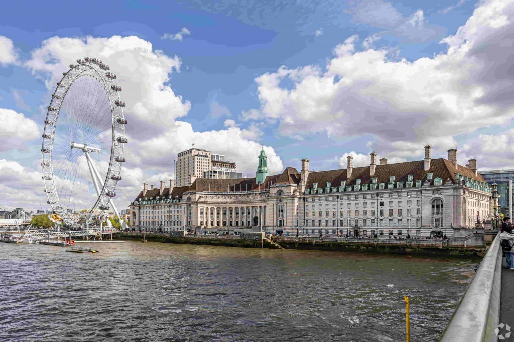 Westminster Bridge Road - County Hall Office Building