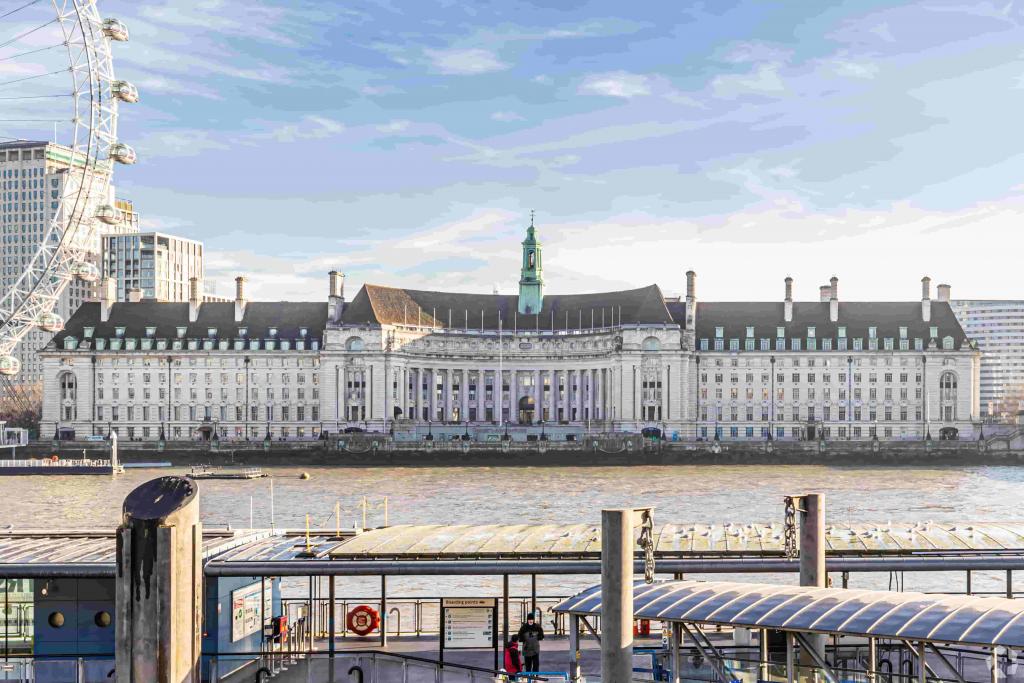 Westminster Bridge Road - County Hall Office Building