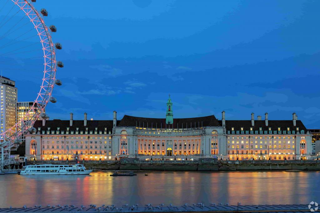 Westminster Bridge Road - County Hall Office Building