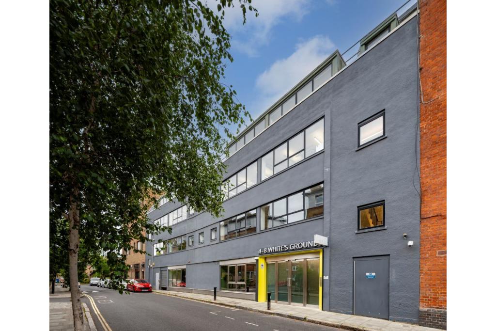 Fully Refurbished Four-Storey Office Building with High-Spec Fitted Offices Near London Bridge
