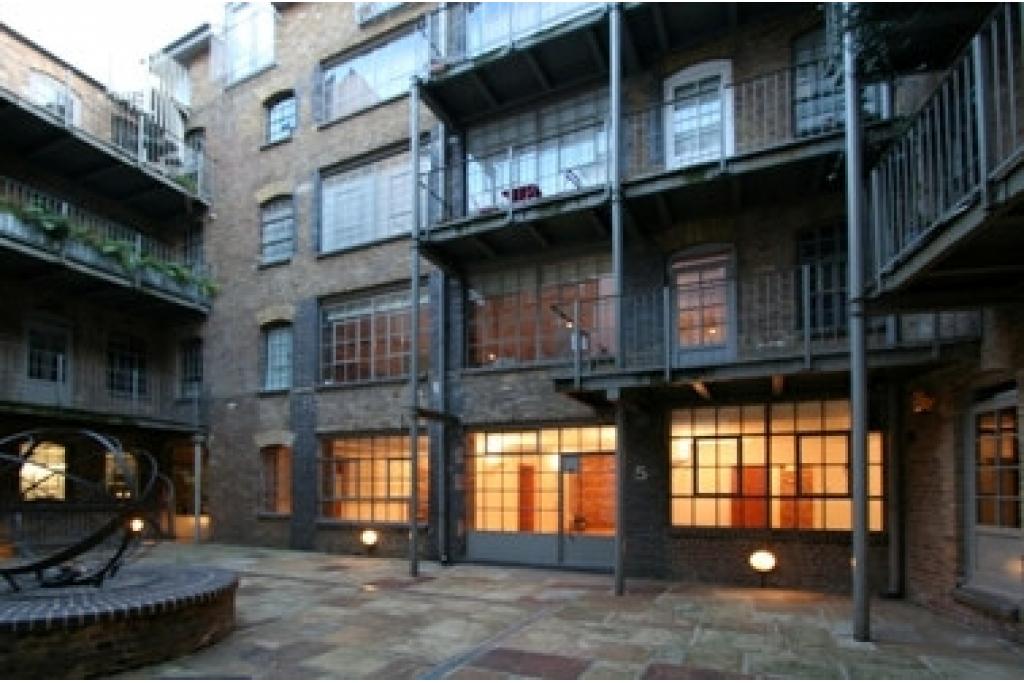 179-181 Bermondsey St - Bermondsey Exchange Office in Southbank East