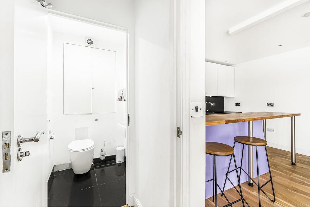 2 Lant St – Office Unit for Lease, Southbank East, London