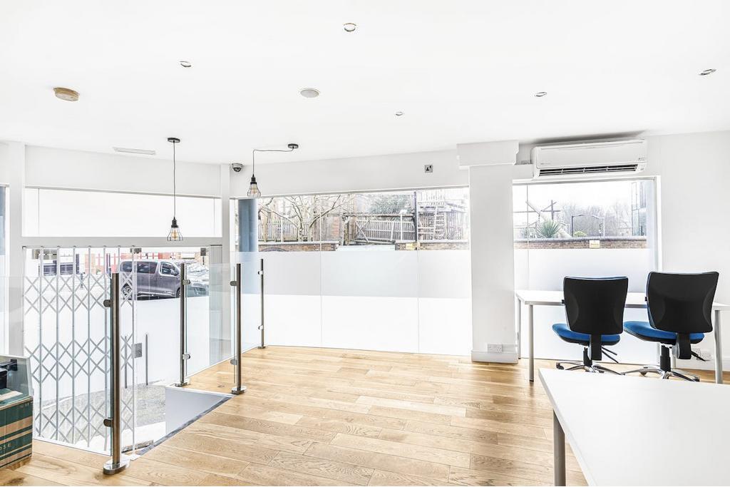 2 Lant St – Office Unit for Lease, Southbank East, London