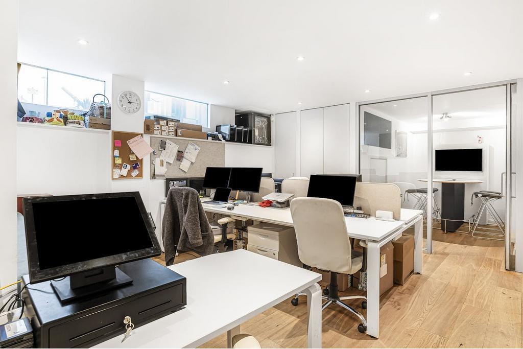 2 Lant St – Office Unit for Lease, Southbank East, London
