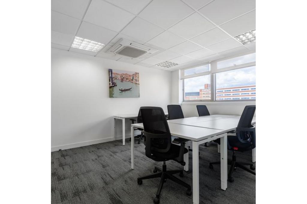 132 Lewisham High St – Office Building for Lease, Southern Fringe, London