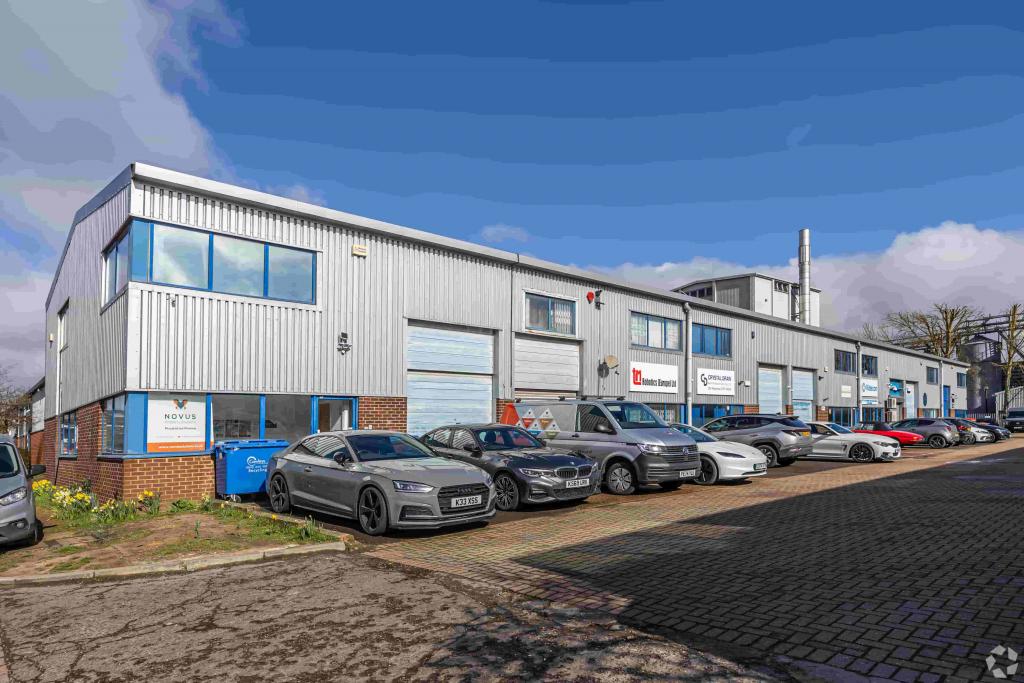 Bridgegate Centre Light Manufacturing and Industrial Units in Welwyn Garden City