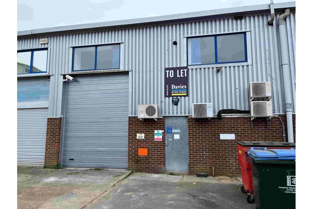 Bridgegate Centre Light Manufacturing and Industrial Units in Welwyn Garden City