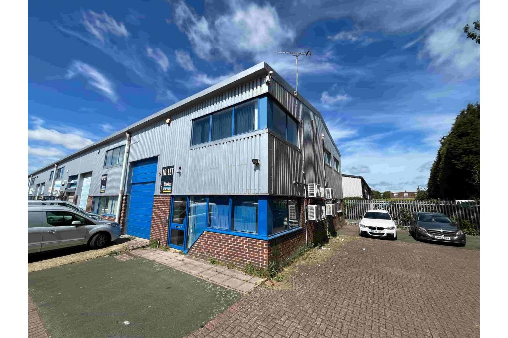 Bridgegate Centre Light Manufacturing and Industrial Units in Welwyn Garden City