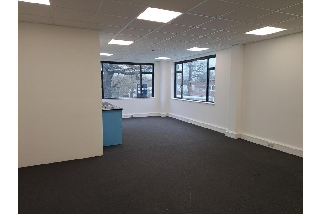 Brownfields – Modern Industrial Warehouse Units in Welwyn Garden City