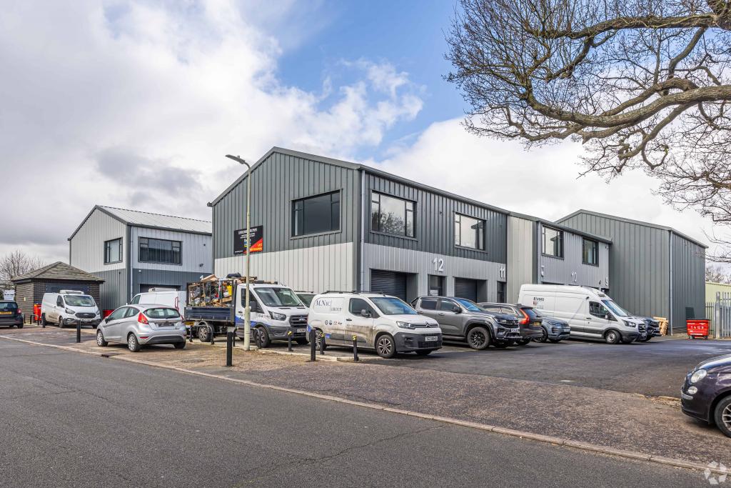 Brownfields – Modern Industrial Warehouse Units in Welwyn Garden City