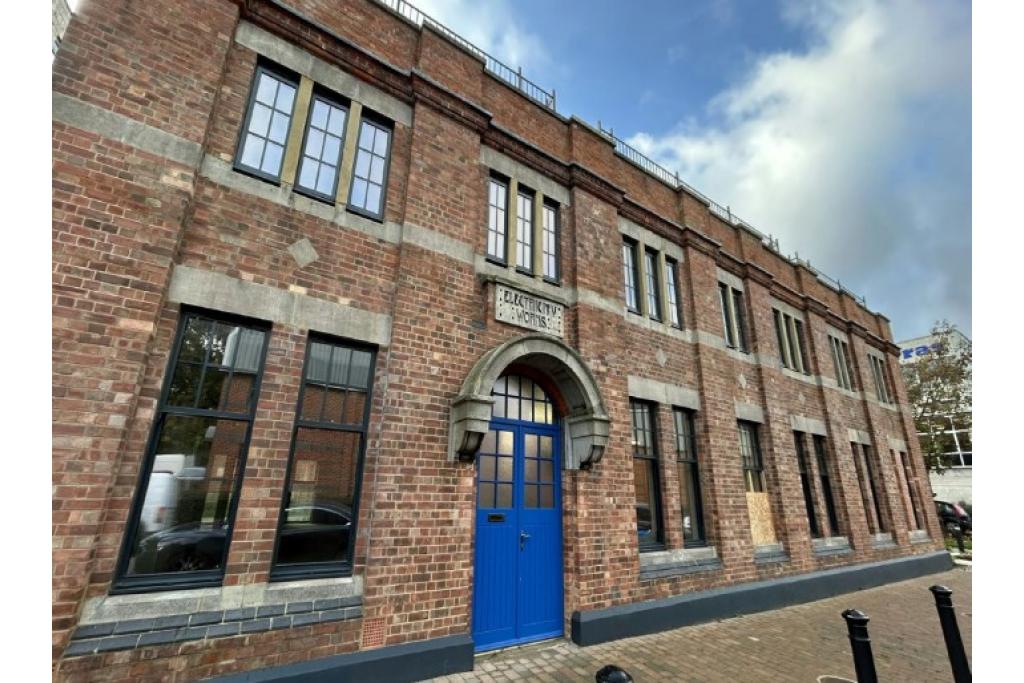 Campfield Road – Electricity Works Warehouse Unit in St Albans