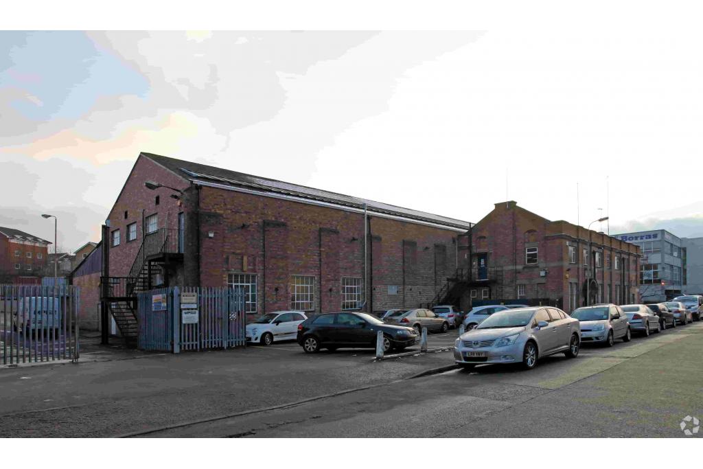 Campfield Road – Electricity Works Warehouse Unit in St Albans