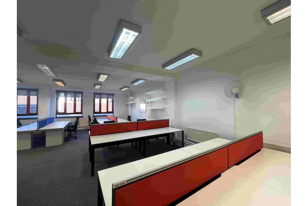 14 Chequer Street Eclipse Court Office Unit with Ground Floor Retail in St Albans City Centre
